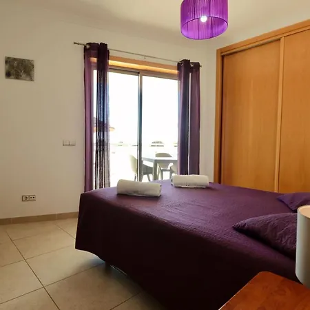 Apartment Olhos De Agua 1br With Pool, Ac And Free Parking *
