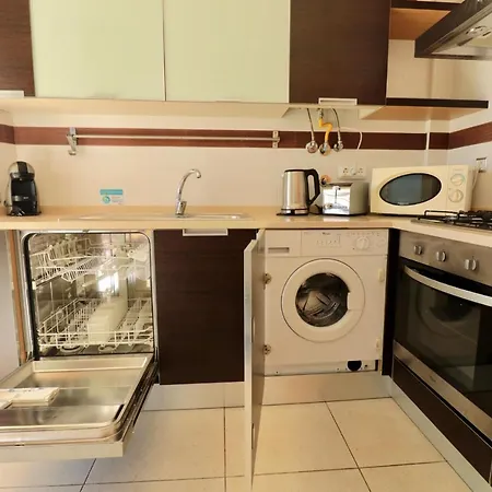 Olhos De Agua 1br With Pool, Ac And Free Parking Lägenhet *