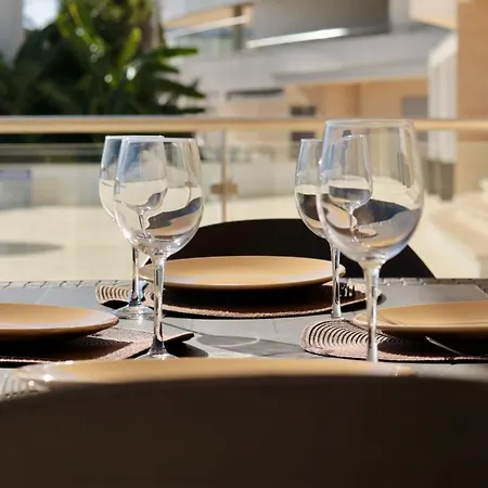 Olhos De Agua 1br With Pool, Ac And Free Parking Appartement *