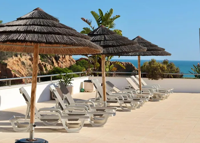 Olhos De Agua 1br With Pool, Ac And Free Parking 아파트