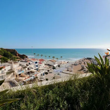 Olhos De Agua 1br With Pool, Ac And Free Parking Apartament *