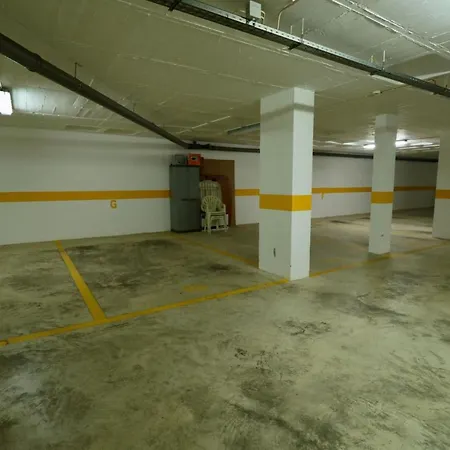 Apartment Olhos De Agua 1br With Pool, Ac And Free Parking